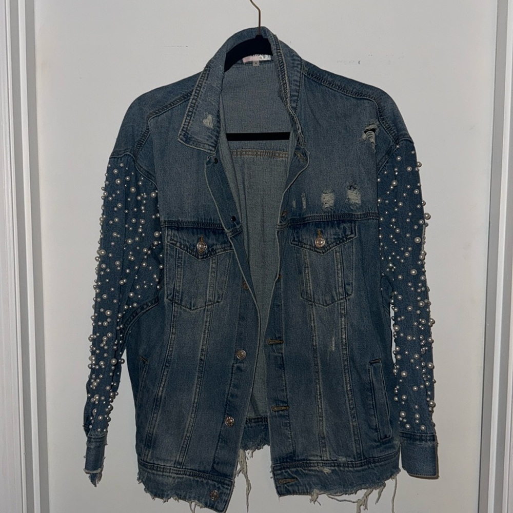 Distressed pearl embellishment Jean jacket